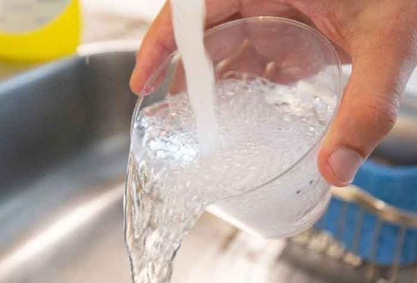 dau-hieu-nhan-biet-nuoc-nhiem-hoa-chat1