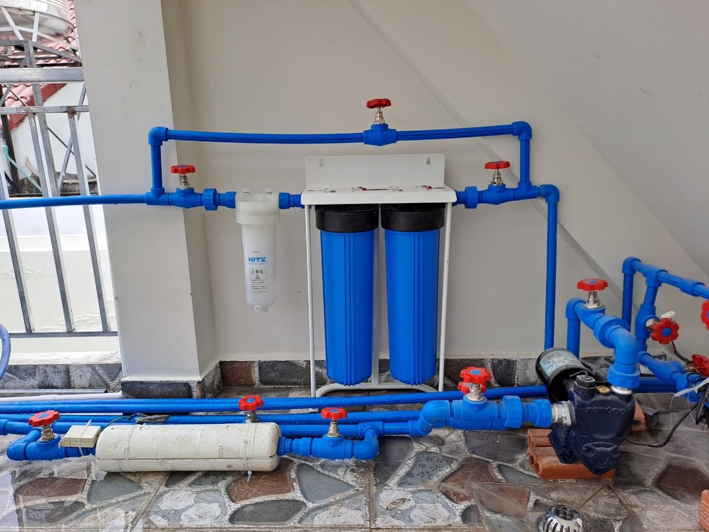 Cấu hình lắp Dileka tại biệt thự: bộ lọc Kitz và hai cốc lọc thô 20 inch lắp trước thân Dileka