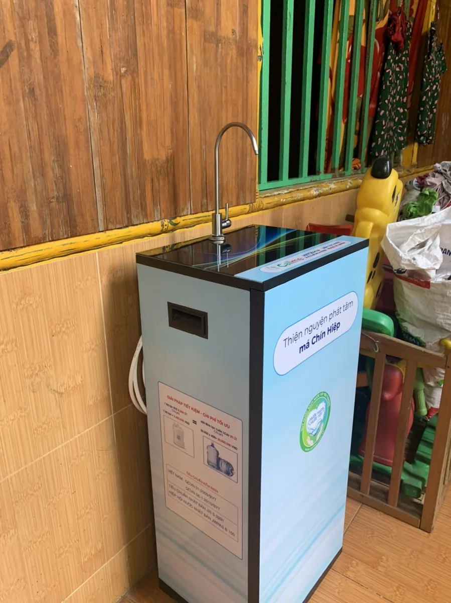 Máy lọc nước Quỹ Nước Sạch tại bếp ăn cộng đồng