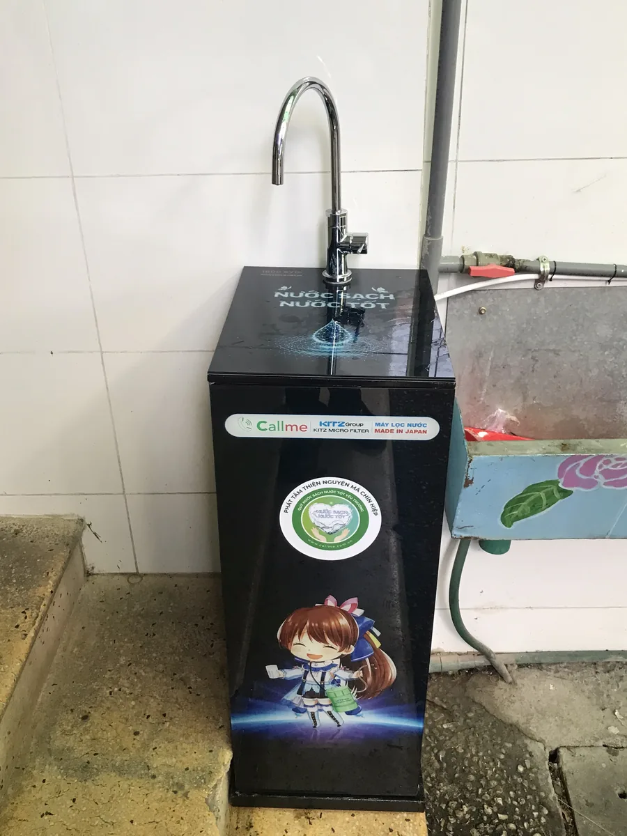 Máy lọc nước uống trực tiếp Quỹ Nước Sạch đặt tại trường học