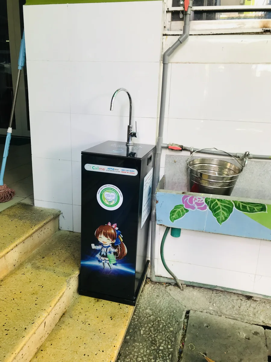 Máy lọc nước uống trực tiếp Quỹ Nước Sạch đặt tại trường học